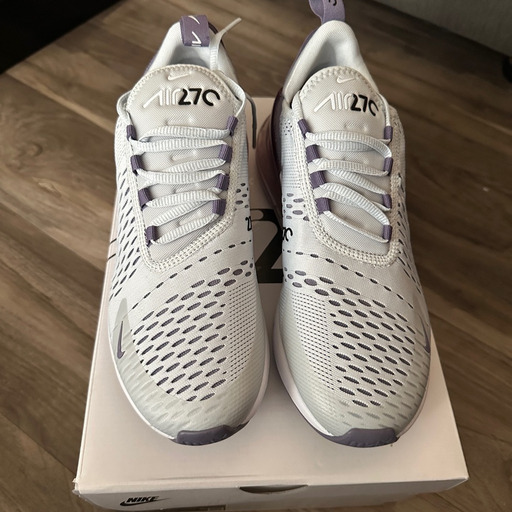 Nike Air 270 White and Lavender Sneakers